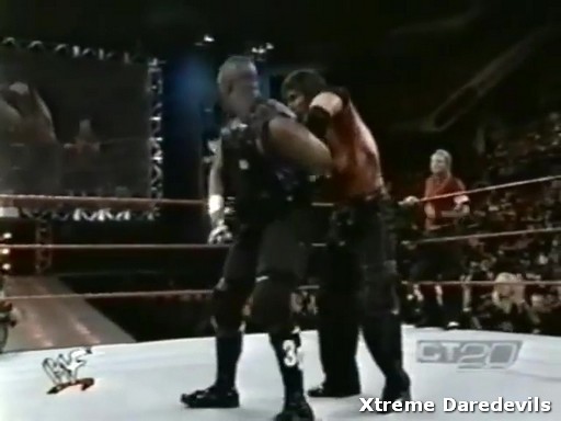 WWE-11-20-1999_129.jpg