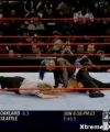 WWE-11-10-2001_182.jpg