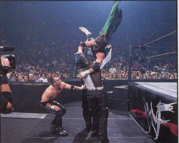 WWEMagOct2002-1.jpg