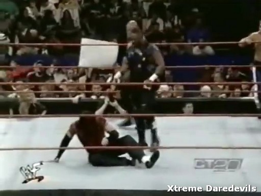 WWE-11-20-1999_130.jpg