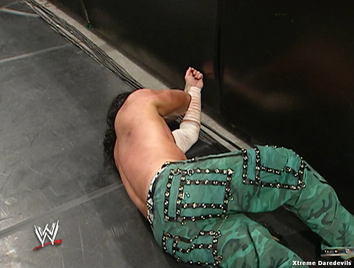WWE-12-22-2006_177.jpg